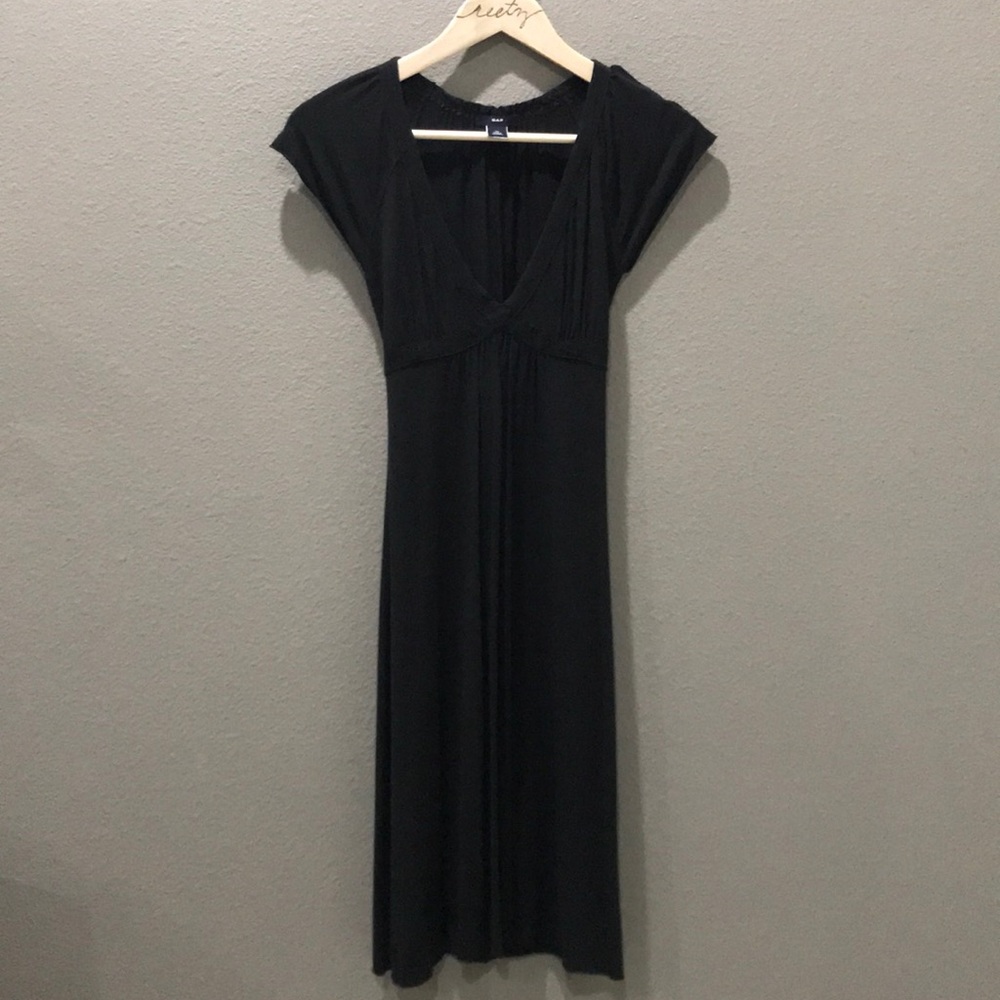 🎉 GAP Tie Back Little Black Dress